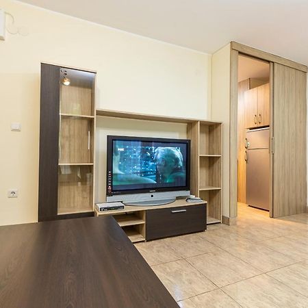 1Bd Apartment In A Calm Area Near The Centre By Flat Mаnager Plovdiv Extérieur photo