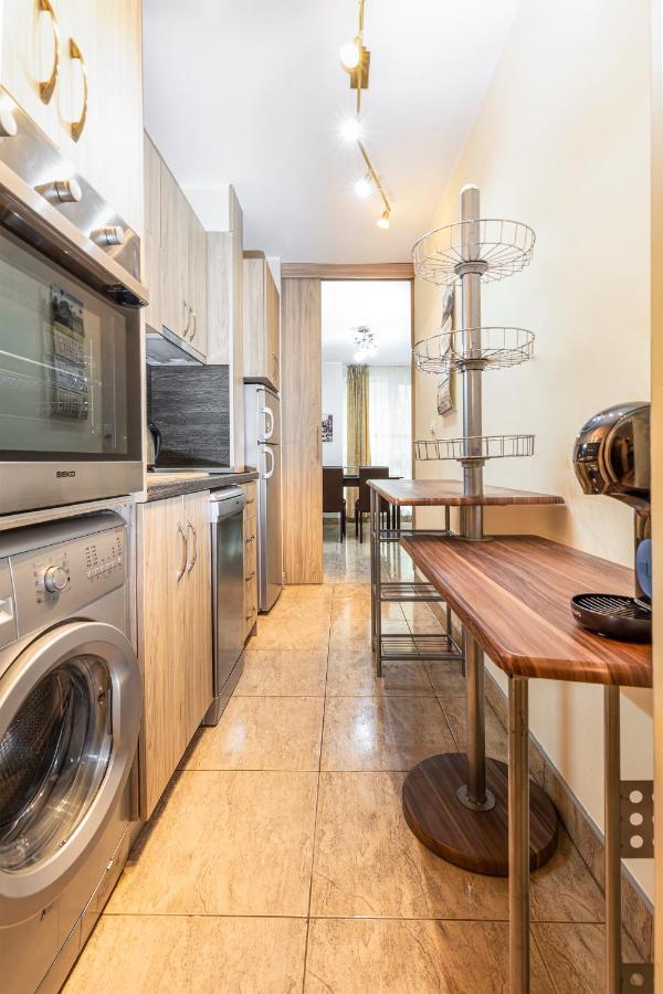 1Bd Apartment In A Calm Area Near The Centre By Flat Mаnager Plovdiv Extérieur photo